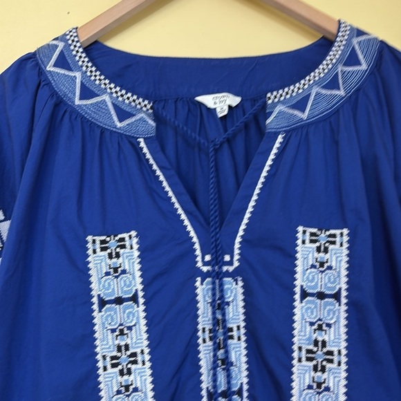 Crown & Ivy | Blue Embroidered Split Neck Tassel Tie Long Sleeve Bohemian Top M - Picture 8 of 16